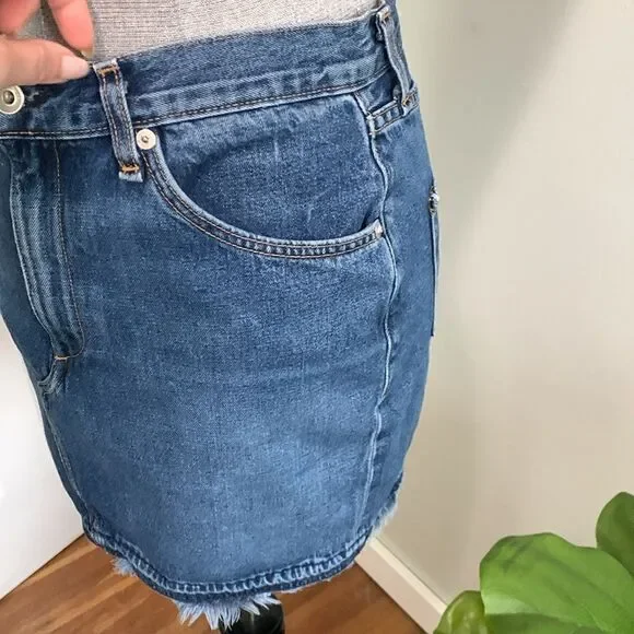 rag & bone Distressed Style Fringed Medium Wash Denim Skirt W1B2K273FRI Size 27 - Picture 8 of 17